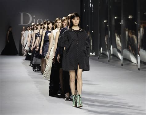 dior clothing hong kong.